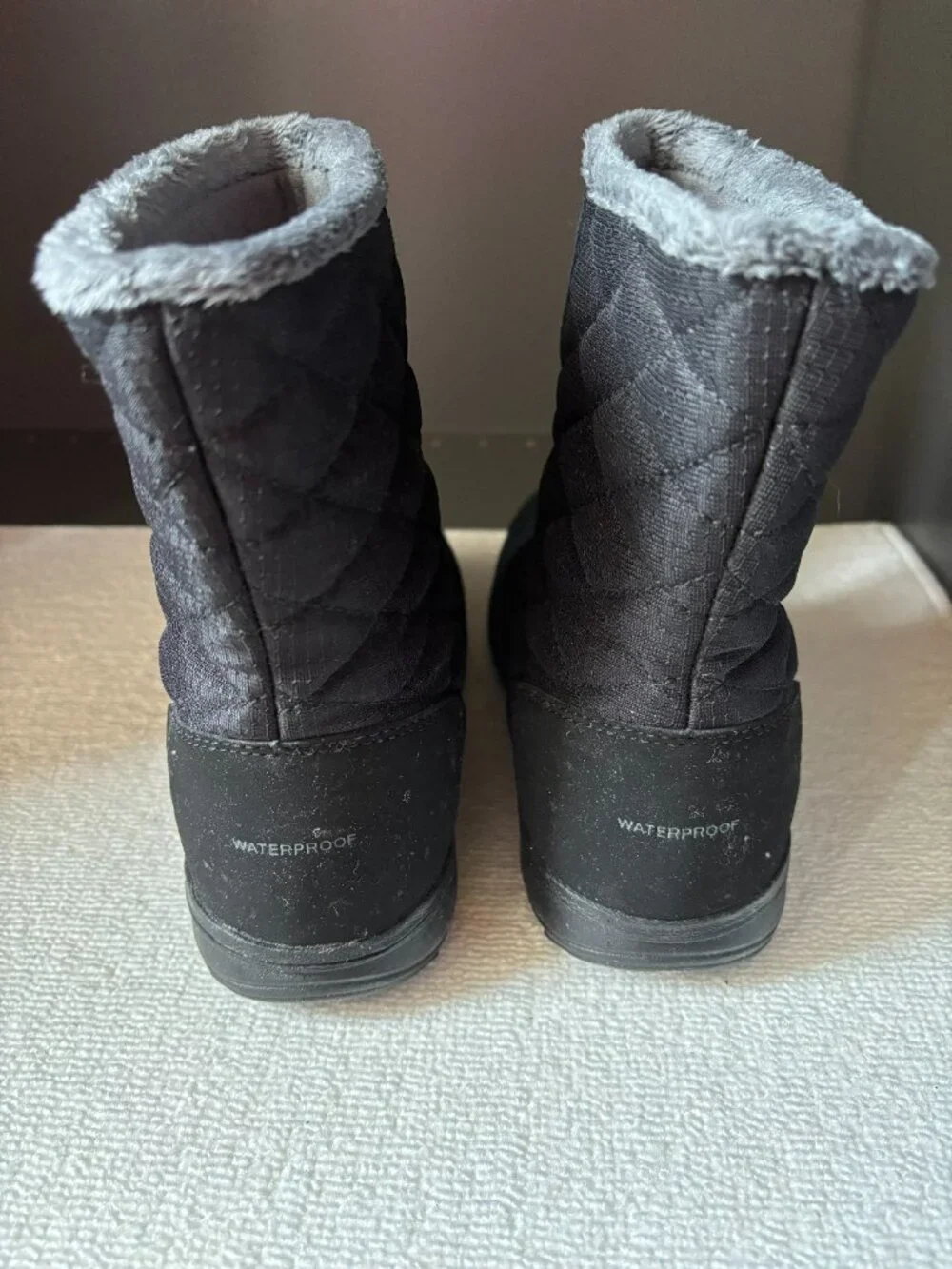 Columbia Women's Ice Maiden™ Slip III Boot Size 6.5 waterproof with Omni-Tech